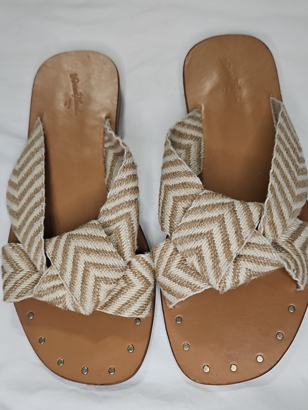Universal Thread Chevron Knot Slide Sandals - Beige/Tan
